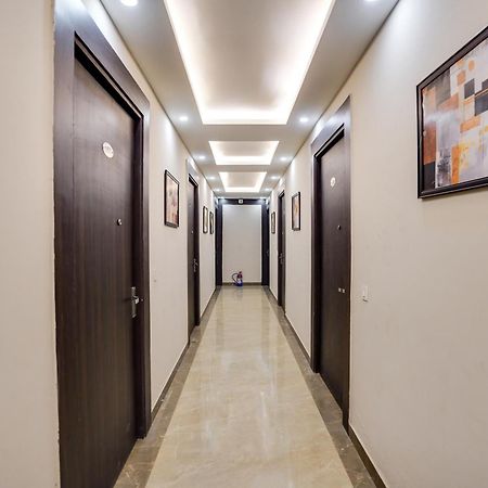 Отель Super Townhouse The Royal Casa Газиабад Экстерьер фото